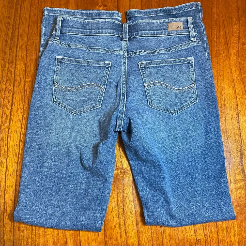 Lee flex motion regular fit bootcut mid rise jeans